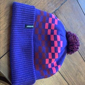 Vintage Patagonia hat in purple